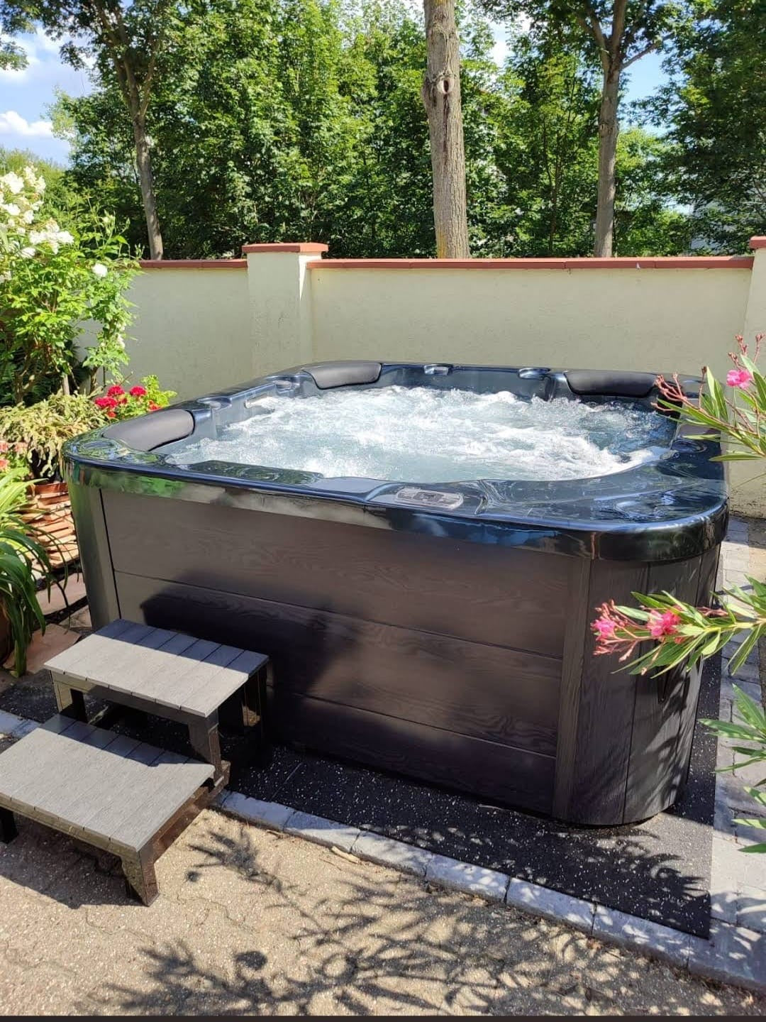 Whirlpool Outdoor