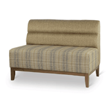 Sofa A284 — Gepolstertes Gastro-Sofa mit Holzgestell