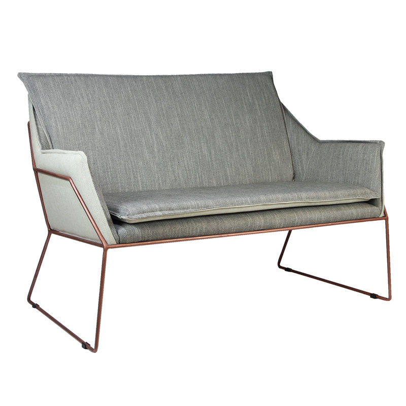 Sofa AM32 — Zweisitzer mit Metallgestell